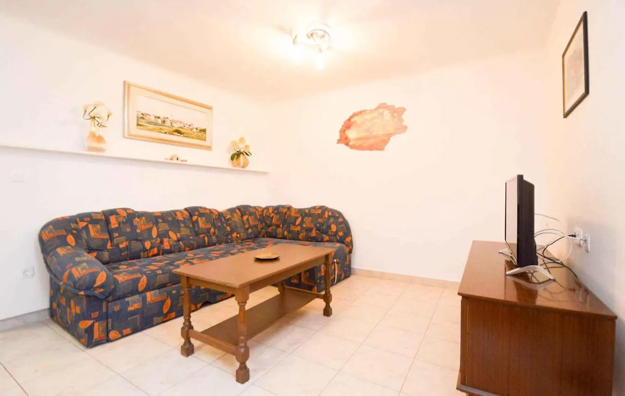 Holiday Home In Pomer/Istrien 9026 Croácia